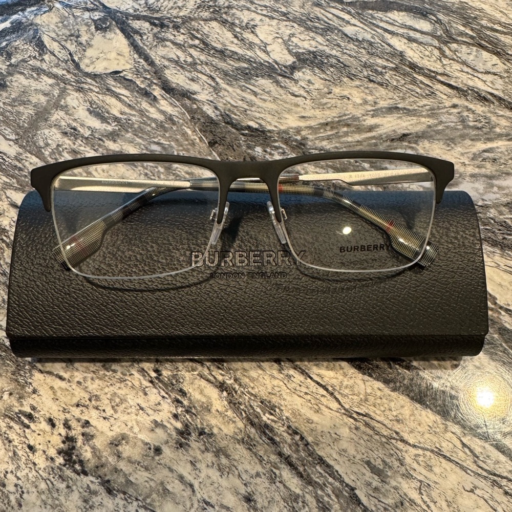 New BURBERRY Brunel Eyeglasses B 1344 1007 55-18 145 Matte Black Frames - Picture 5 of 10